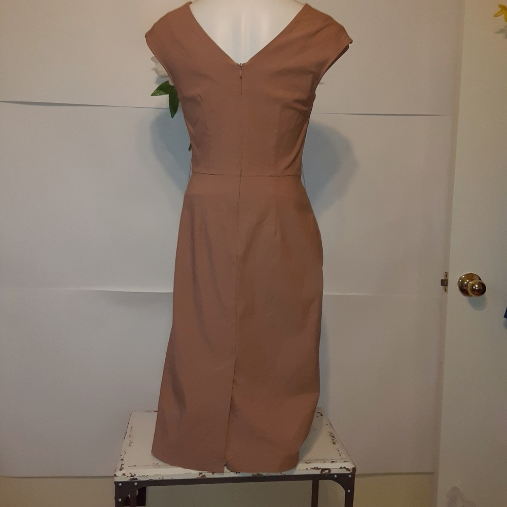 MUXXN Women's V Neck Retro Camel Dress - Picture 3 of 8